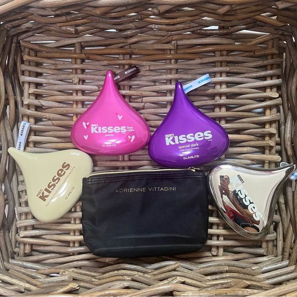 Glamlite Hershey Kiss Colorful Eyeshadow palettes NEW with Black Pouch